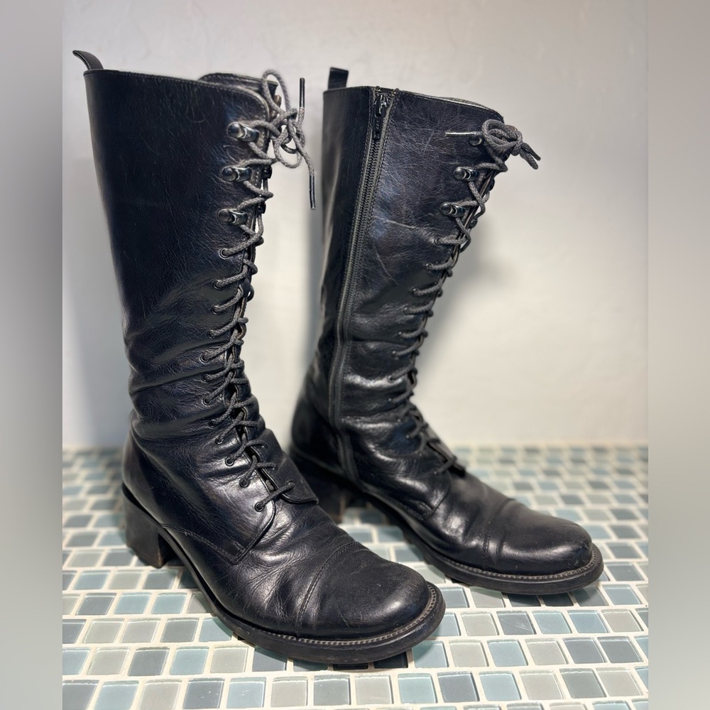 Vintage Kenneth Cole Forward March made in Italy
